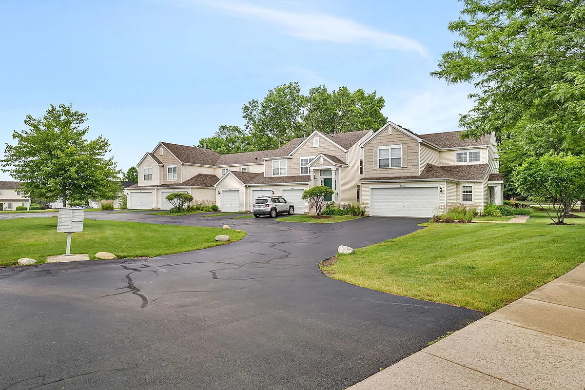 Primary Photo - 3605 Forest View Dr #3605
