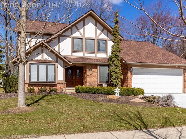 2695 Ronald Dr, Troy, MI 48085