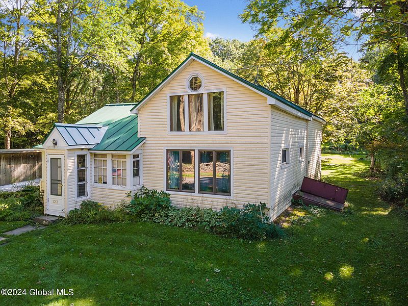 5th image of 122 Rossman Hill Road