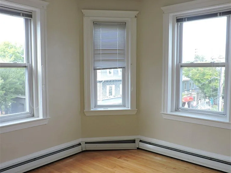 274 Brookline St #2R — Photo 6