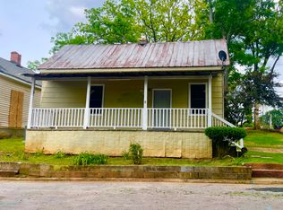 8 Heard St, Lagrange, GA 30241