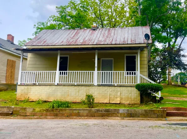 8 Heard St, Lagrange, GA 30241