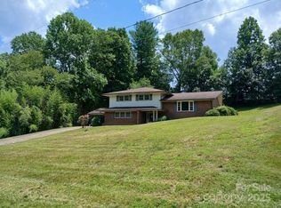 8417 Rolling Hills Ave, Hickory, NC 28602