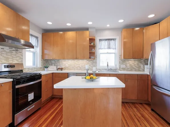 47 Chestnut St #2, Cambridge, MA 02139