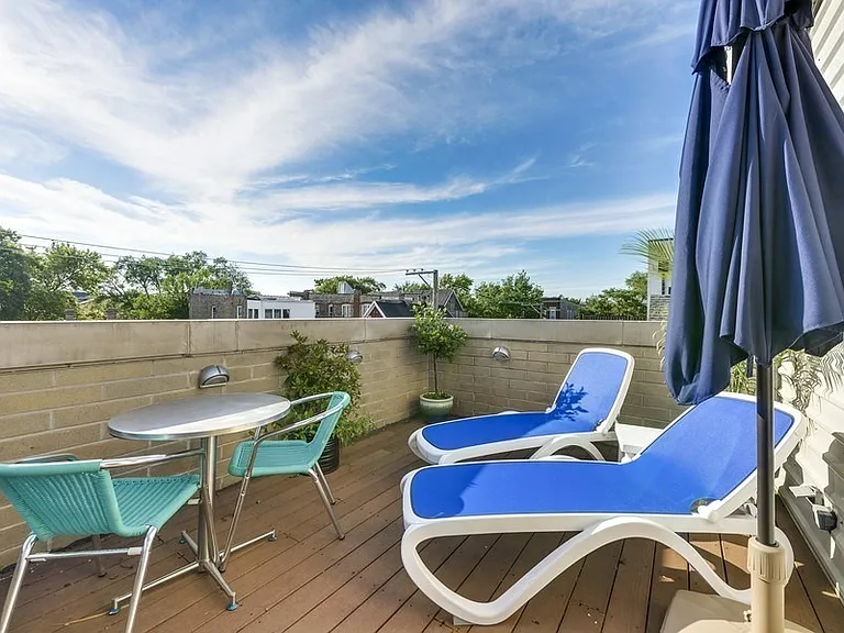 2200 N Leavitt St #3 — Photo 22