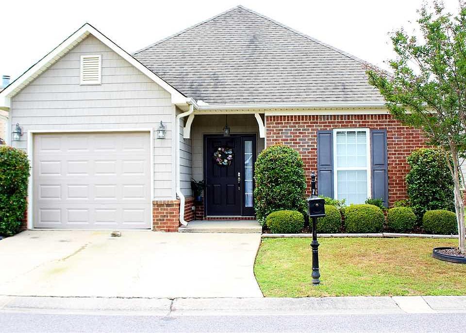 1st image of 1016 Fairbank Ln
