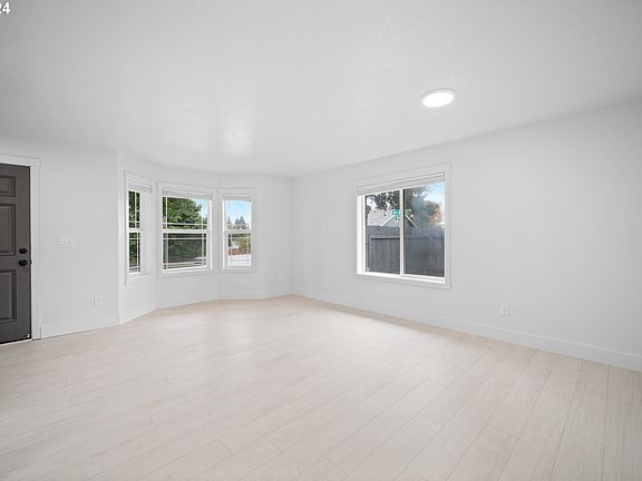 2nd image of 4900 NE 29th Ave