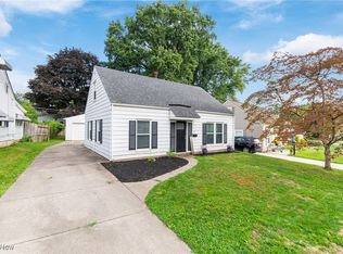 1930 Victoria St, Cuyahoga Falls, OH 44221