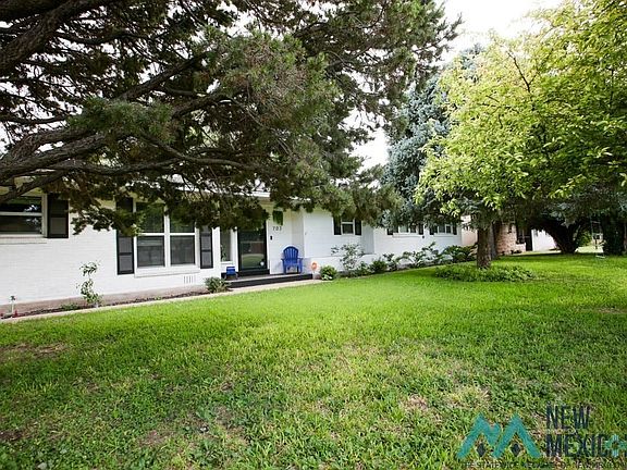 4th image of 703 W Hermosa Dr