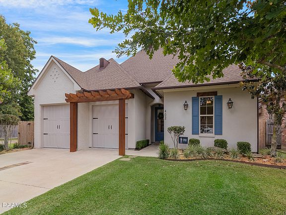 2nd image of 402 Flora Springs Dr