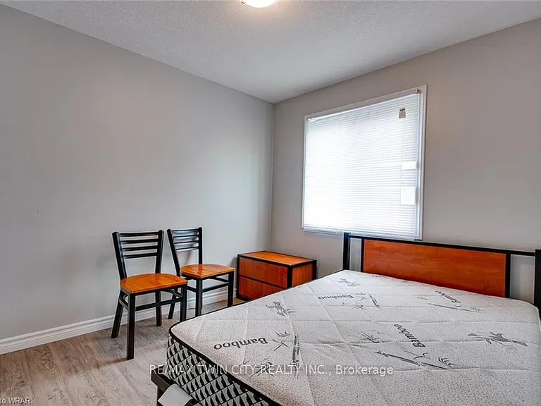 151 Bridgeport Rd E #4 — Photo 14