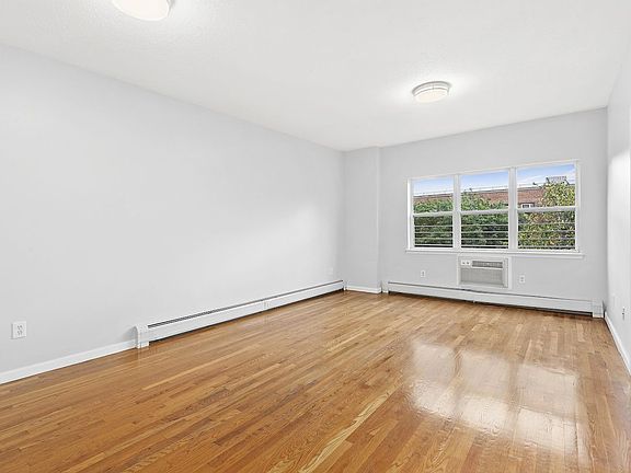 3rd image of 689 Bergen St #3