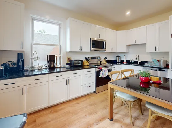 27 Cypress St, Brookline, MA 02445