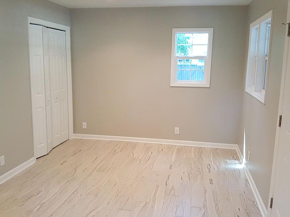 Bedroom / Living Area