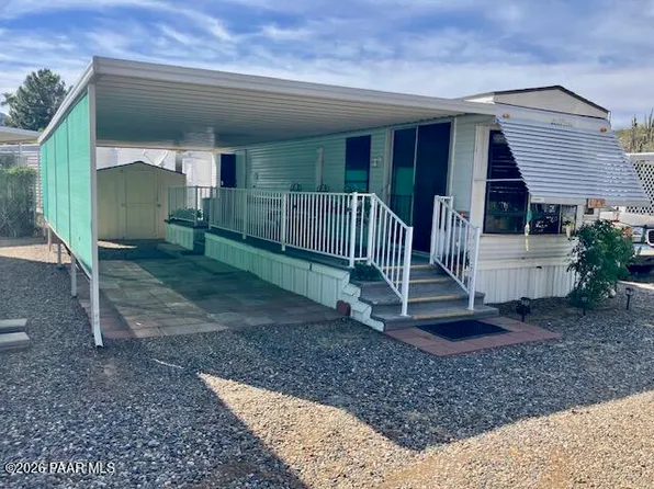 19101 E Palm Ln #19, Black Canyon City, AZ 85324