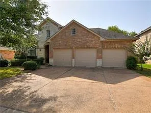 4 bed, 3.5 bath, 3147 sqft, $3,295 — Photo 2