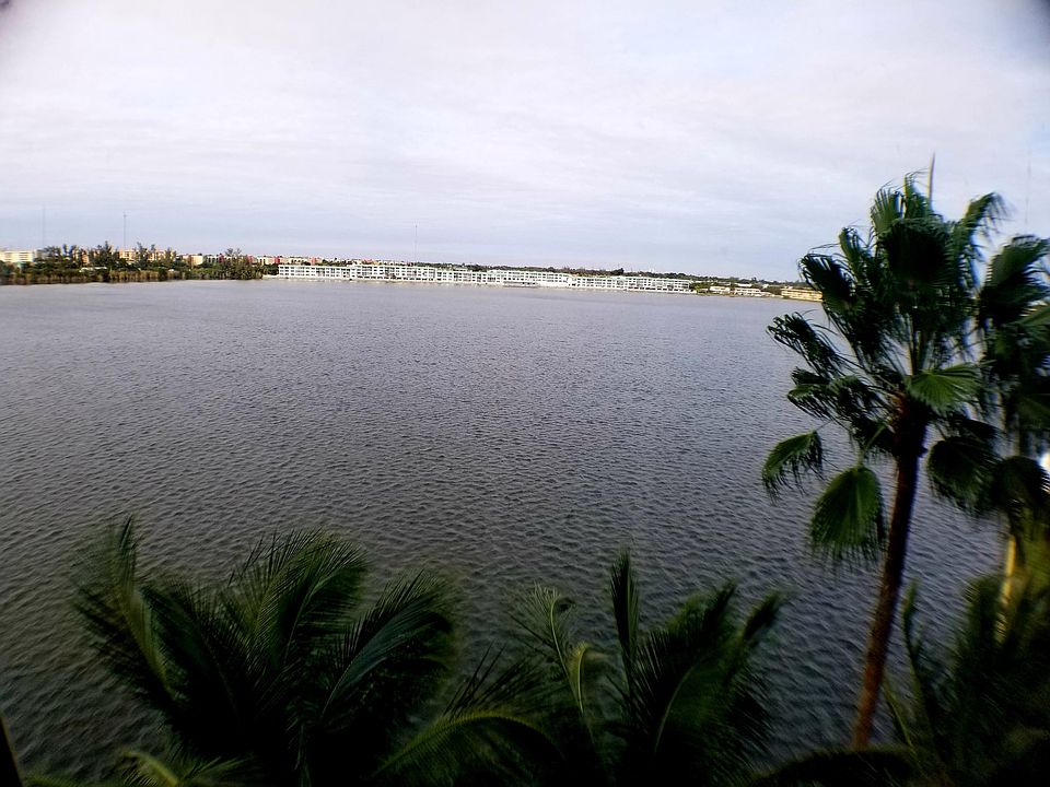 1st image of 1075 NE Miami Gardens Dr APT 610