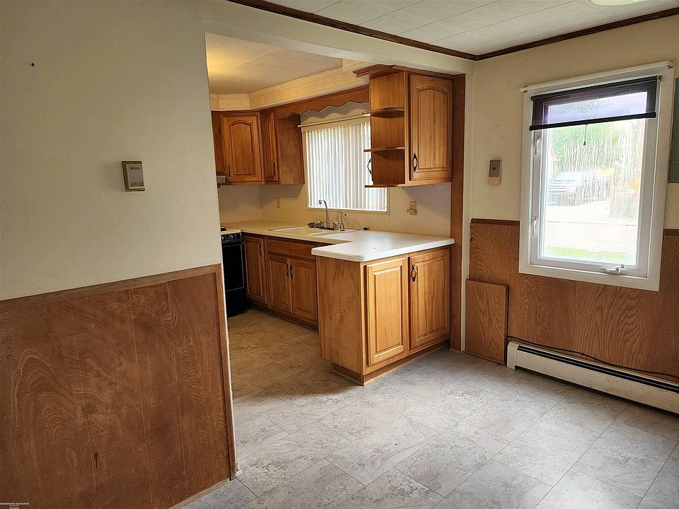 105 North Ave, photo 22
