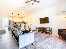 8879 Cabot Cliffs Dr