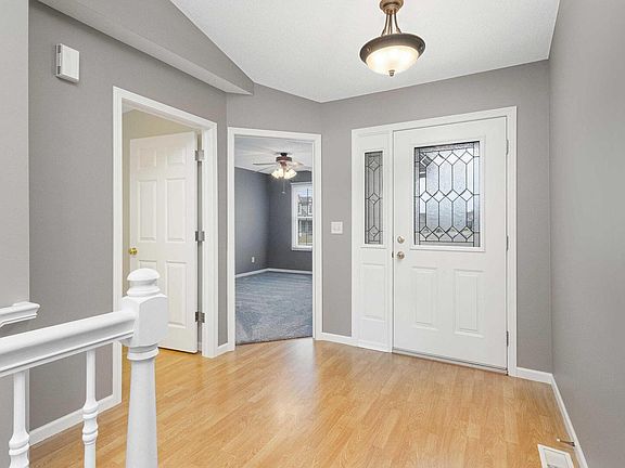 4th image of 420 Celeste Cir