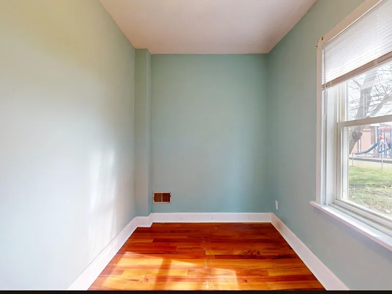 654 Cincinnati Ave — Photo 6
