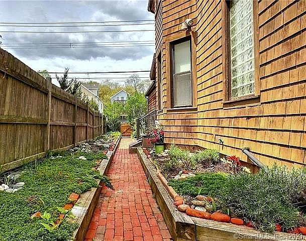 15 Merwin Ave — Photo 19