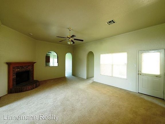 5th image of 3404 Little John Dr