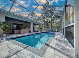 11455 Chickadee Rd, Weeki Wachee, FL 34614