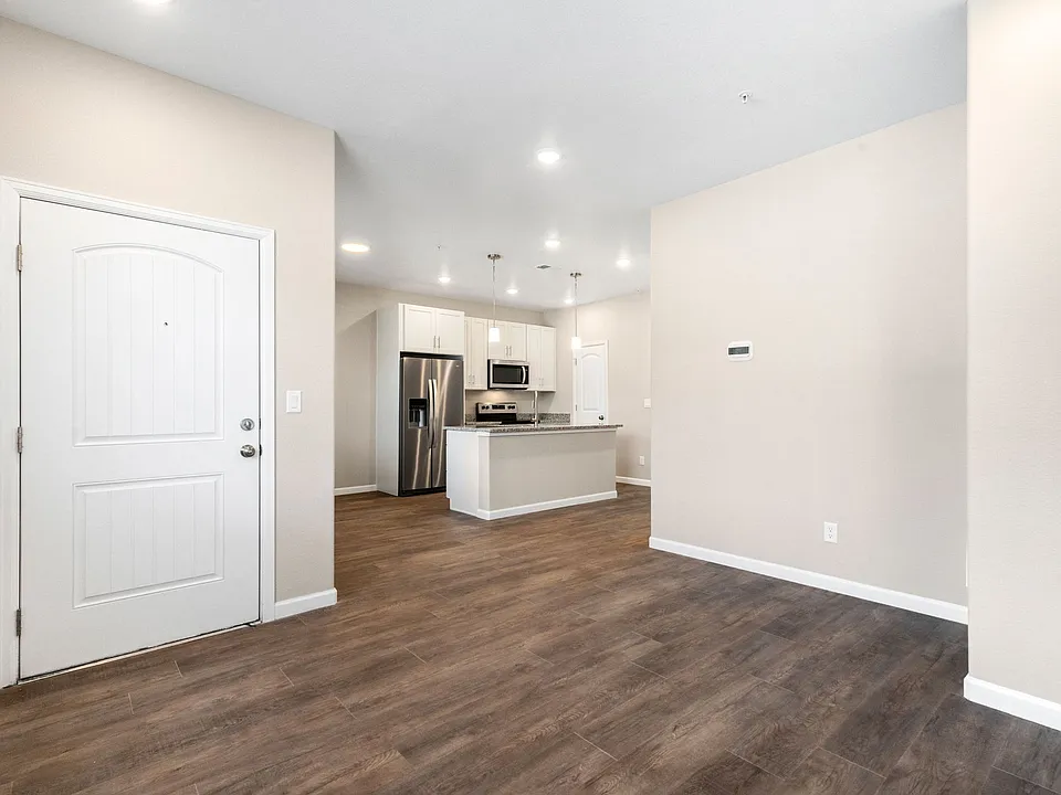 1601 Grand Harmony Blvd #102