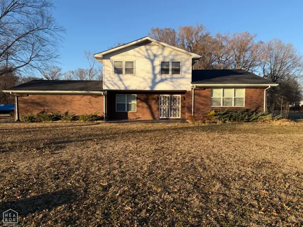 100 Logan Ln, Corning, AR 72422