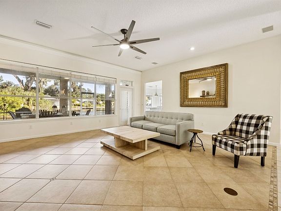 2nd image of 96331 Oyster Bay Dr
