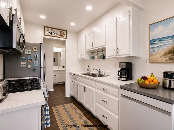 Villa Del Mar Apartments (new)