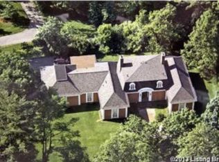 14 Woodhill Rd, Indian Hills, KY 40207