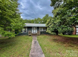 133 Jarvis St, Waynesville, NC 28786