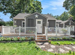 938 Cogswell St NW, Grand Rapids, MI 49544
