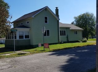 207 W Quad St, Bourbon, IN 46504