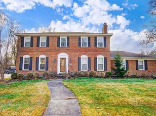 1987 Greenpine Dr, Cincinnati, OH 45231