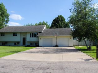 W7695 Meadow Way, Holmen, WI 54636