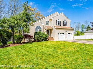 4 Mills Ln, Jackson, NJ 08527