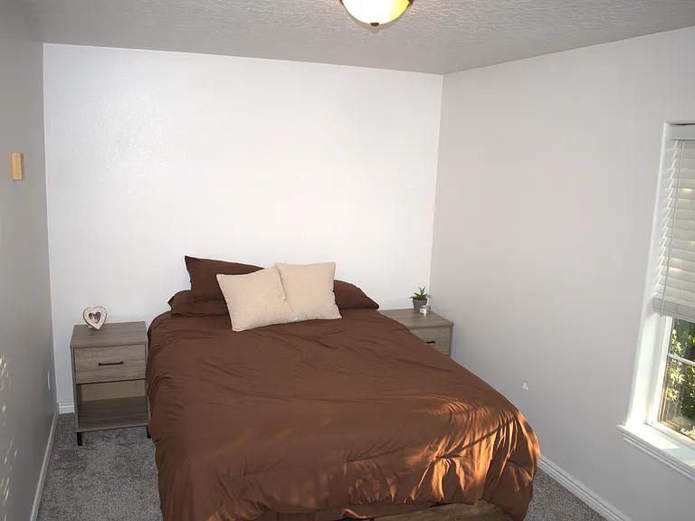 1563 W Cyrus St — Photo 10