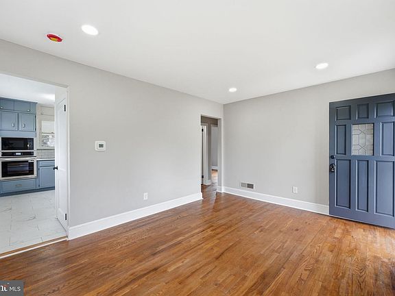 4th image of 2322 Norris St