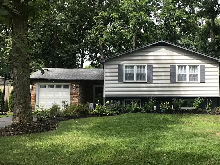 605 Kensington Ave — Photo 26