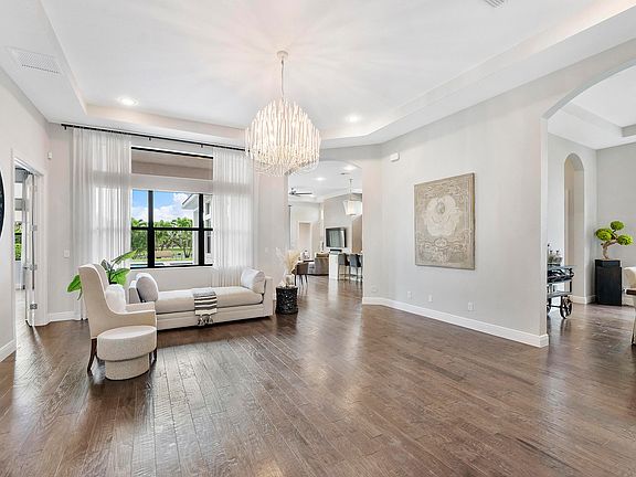 5th image of 10282 SWEET BAY Manor