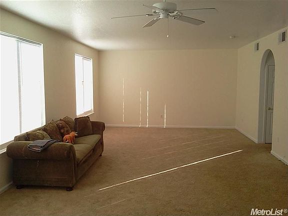 3rd image of 4141 Mist Trail Dr