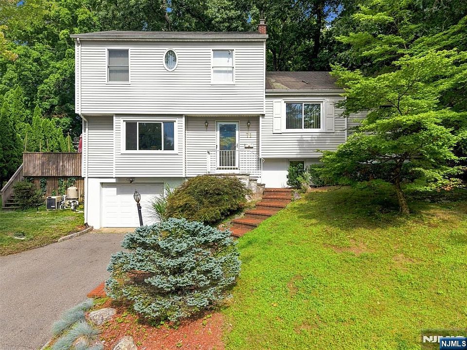 1st image of 71 Malcolm Rd