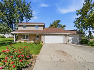 3902 Magnolia St, Lima, OH 45806