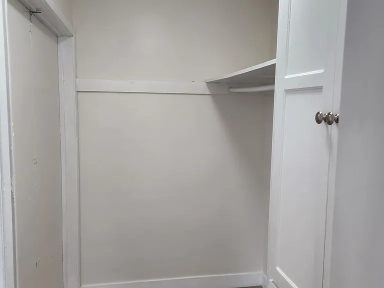 1885 Cedar Ave #1 — Photo 8