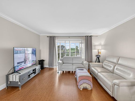 5th image of 14475 Strathmore Lane #503