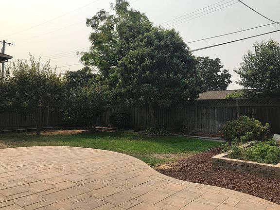 5th image of 1472 Rosalie Dr