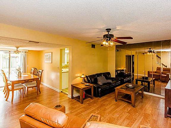 5th image of 9328 Longmeadow Cir